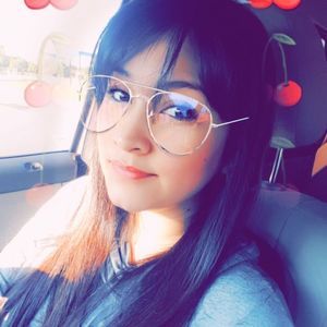 Meet your Posher, Elizabeth